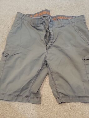 Men's Gray Cargo Shorts - Wear First